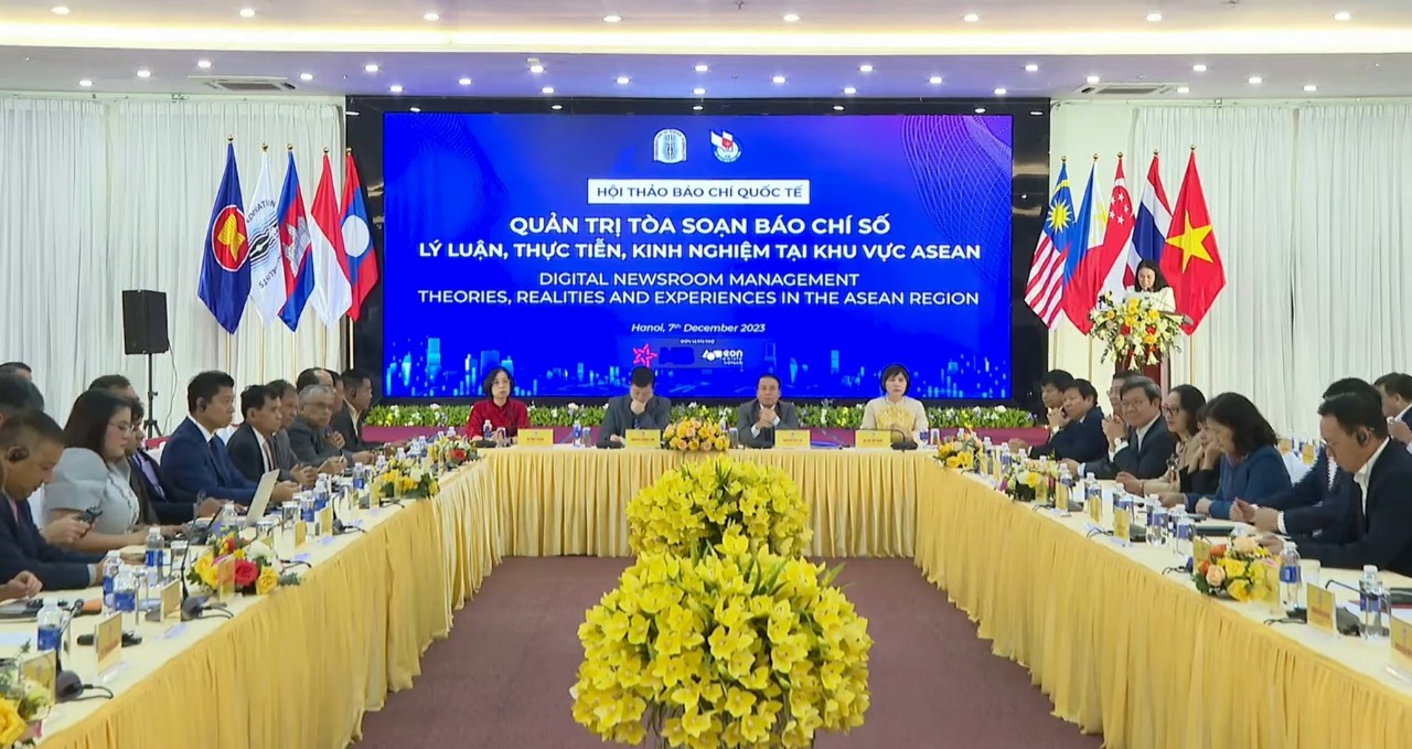 “Quản trị tòa soạn báo chí số, lý luận, thực tiễn, kinh nghiệm tại khu vực ASEAN”